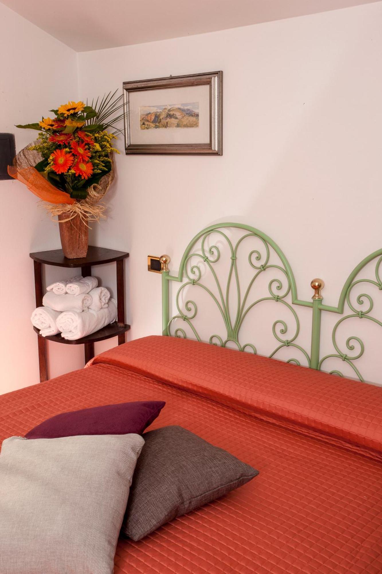 Hotel Locanda Rosy Cattolica Szoba fotó