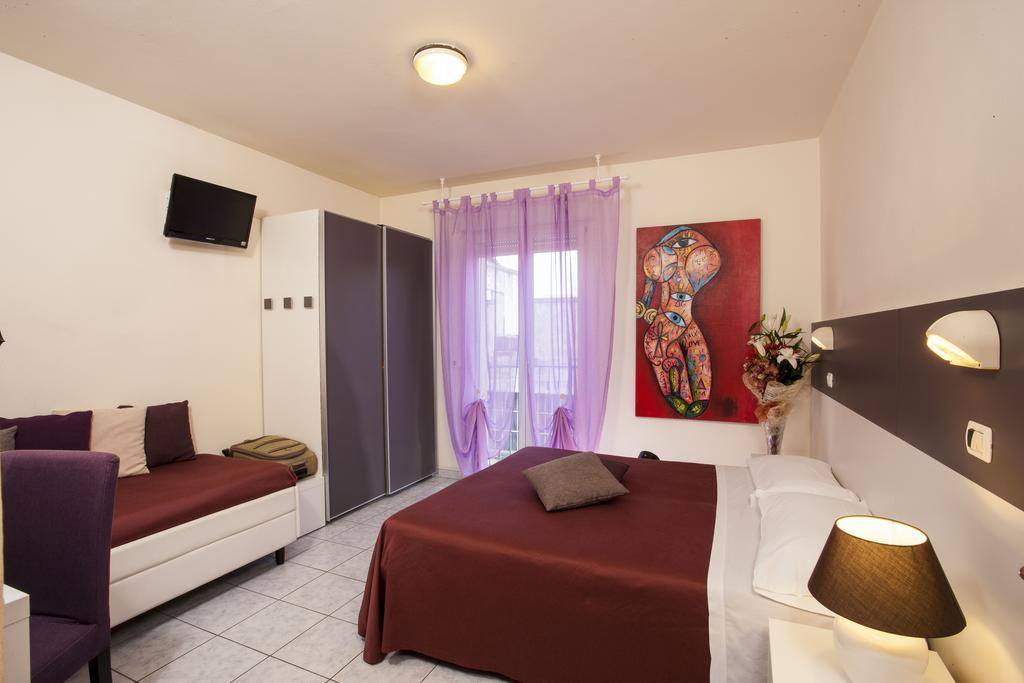 Hotel Locanda Rosy Cattolica Kültér fotó