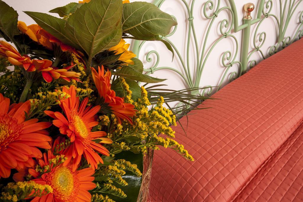 Hotel Locanda Rosy Cattolica Kültér fotó